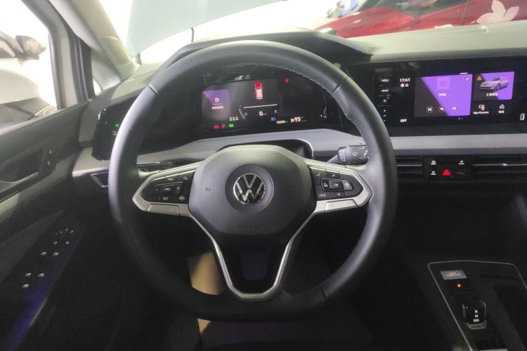 Used Volkswagen Golf 2023 Facelift 280TSI DSG Pro Steering Wheel