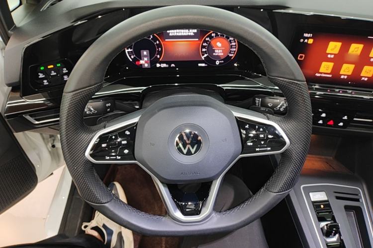 Used Volkswagen Golf 2023 Facelift 280TSI DSG R-Line Lite Steering Wheel