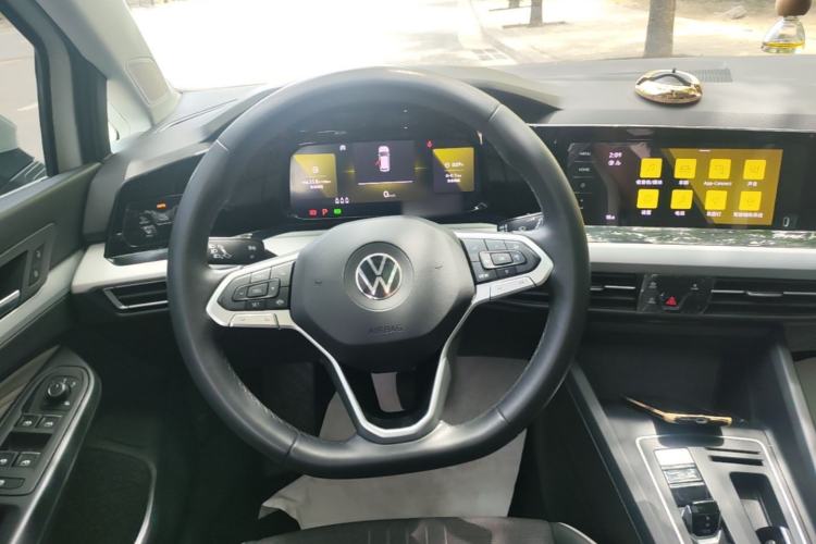 Used Volkswagen Golf 2023 Facelift 280TSI DSG Pro Steering Wheel