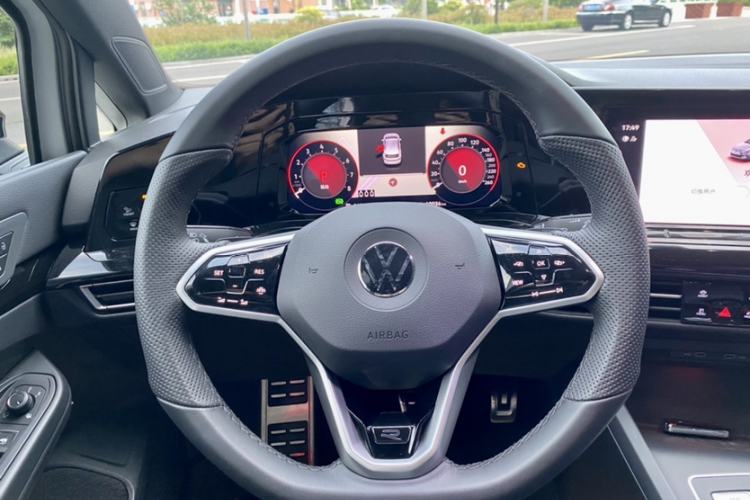 Used Volkswagen Golf 2023 280TSI DSG R-Line Lite Steering Wheel