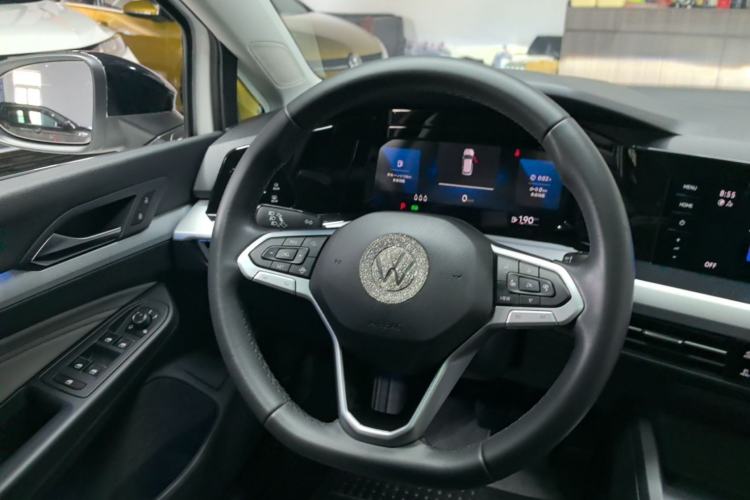 Used Volkswagen Golf 2023 280TSI DSG Pro Steering Wheel