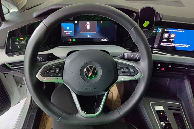 Used Volkswagen Golf 2023 Facelift 280TSI DSG Pro Steering Wheel