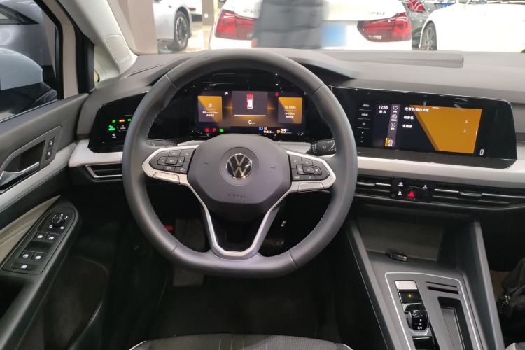 Used Volkswagen Golf 2023 280TSI DSG Pro Steering Wheel