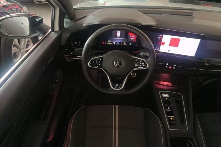 Used Volkswagen Golf 2023 Facelift 280TSI DSG R-Line Steering Wheel