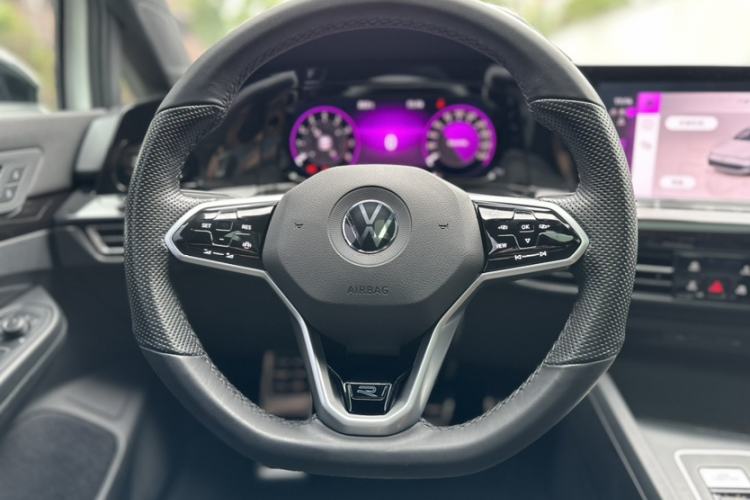 Used Volkswagen Golf 2023 Facelift 280TSI DSG R-Line Lite Steering Wheel