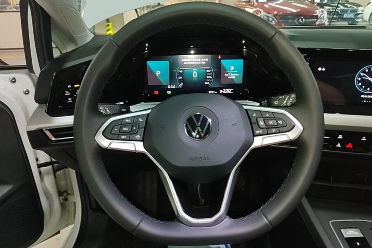 Used Volkswagen Golf 2023 Facelift 280TSI DSG Pro Steering Wheel