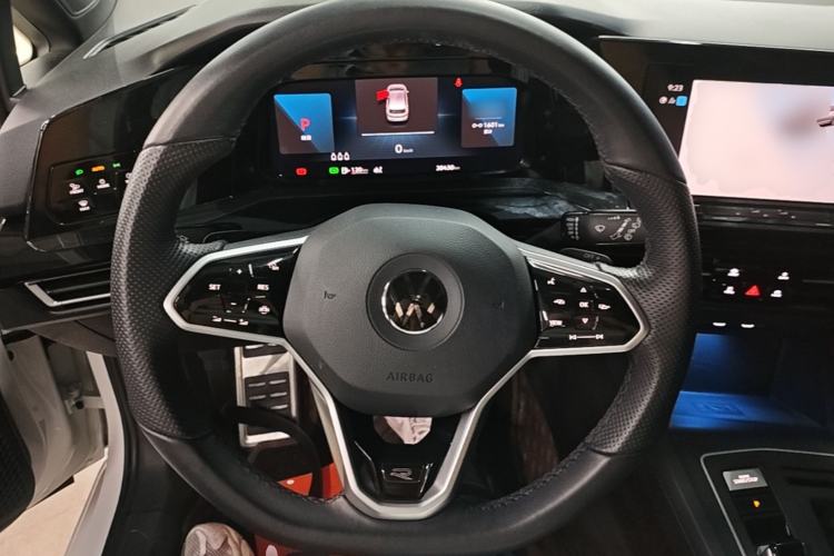 Used Volkswagen Golf 2023 280TSI DSG R-Line Lite Steering Wheel