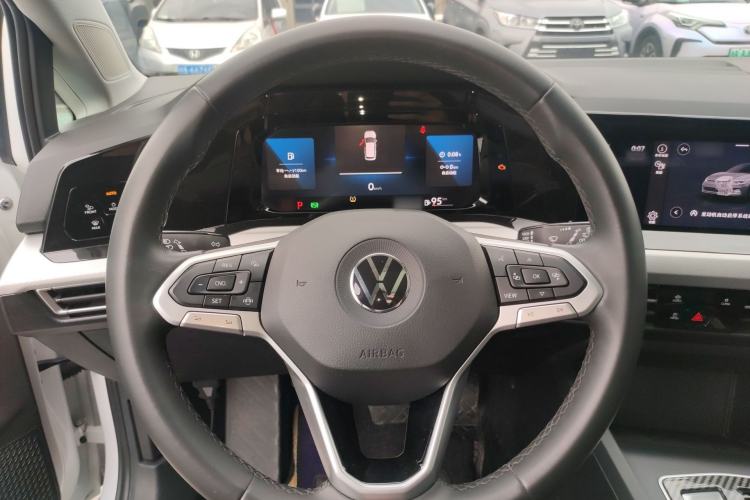 Used Volkswagen Golf 2023 280TSI DSG Pro Steering Wheel