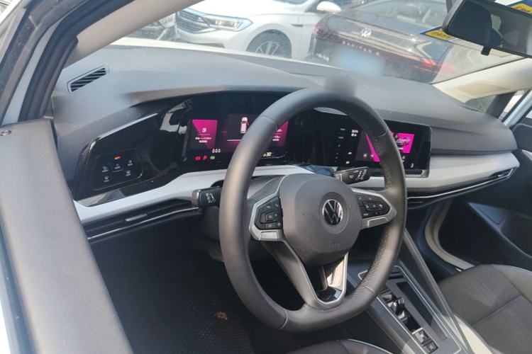 Used Volkswagen Golf 2023 280TSI DSG Pro Steering Wheel