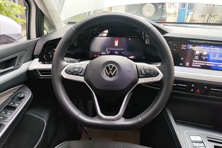 Used Volkswagen Golf 2023 280TSI DSG Pro Steering Wheel