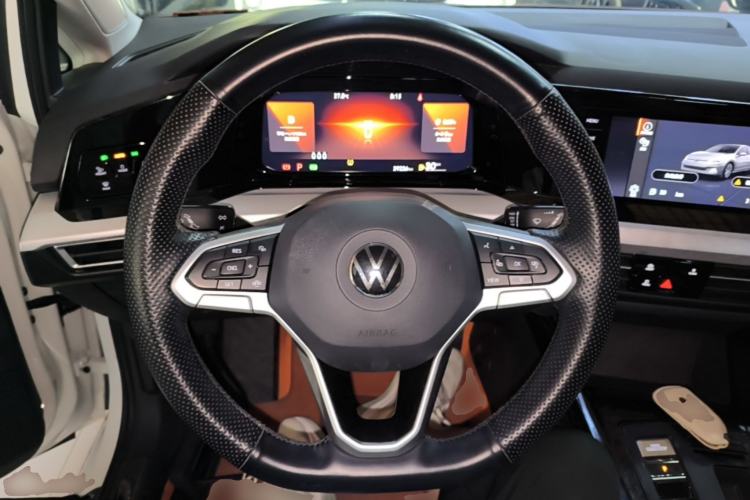 Used Volkswagen Golf 2023 Revised Version 200TSI DSG Pro Steering Wheel