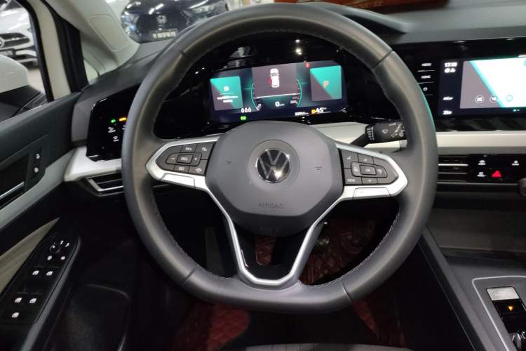 Used Volkswagen Golf 2023 Facelift 280TSI DSG Pro Steering Wheel