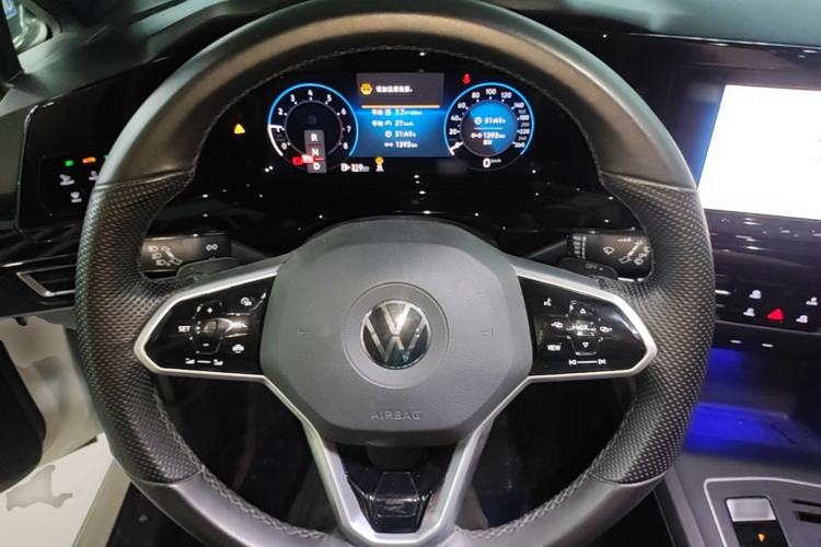 Used Volkswagen Golf 2023 Facelift 280TSI DSG R-Line Lite Steering Wheel