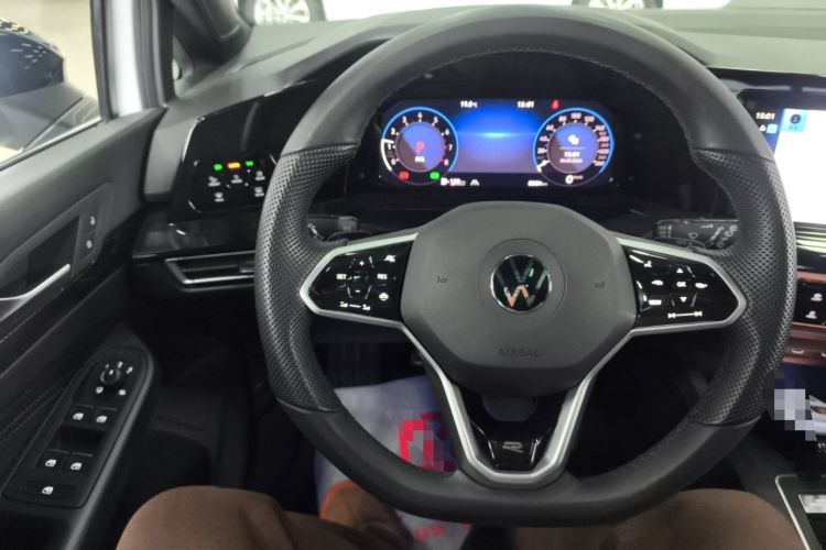 Used Volkswagen Golf 2023 Facelift 280TSI DSG R-Line Lite Steering Wheel