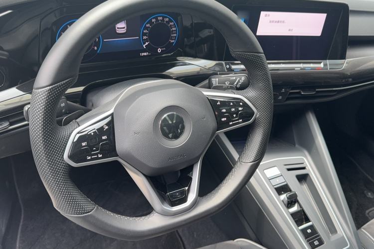 Used Volkswagen Golf 2023 Facelift 280TSI DSG R-Line Lite Steering Wheel