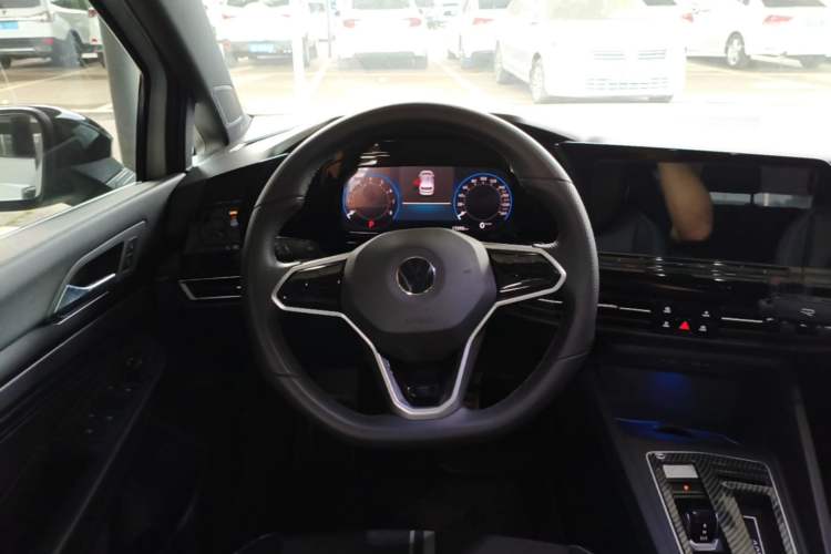 Used Volkswagen Golf 2023 280TSI DSG R-Line Lite Steering Wheel