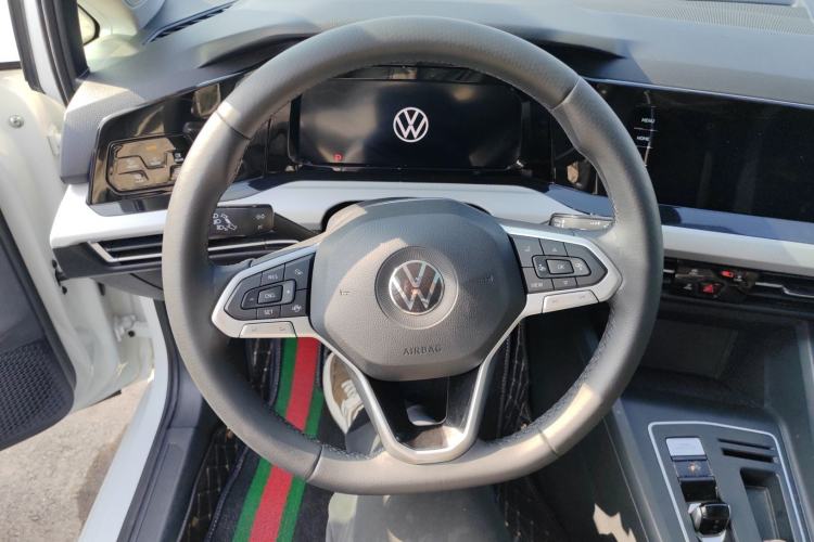 Used Volkswagen Golf 2023 280TSI DSG Pro Steering Wheel