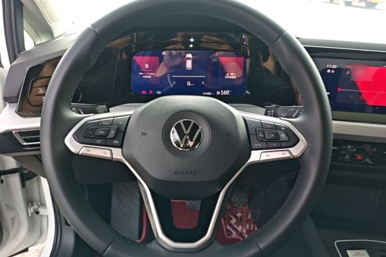 Used Volkswagen Golf 2023 280TSI DSG Pro Steering Wheel
