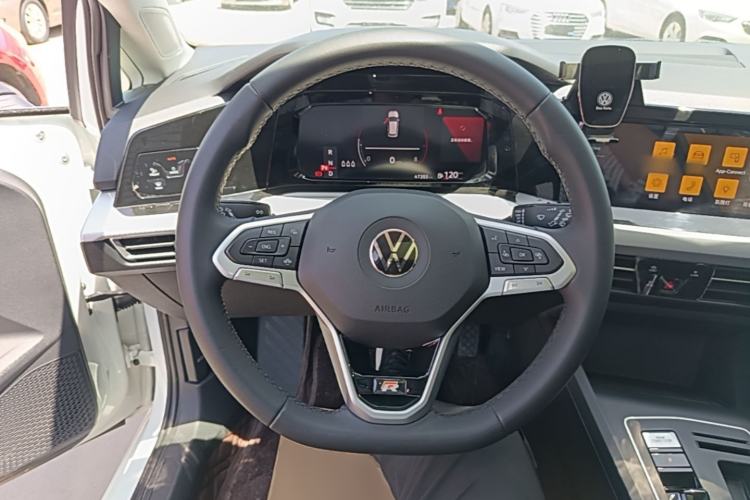 Used Volkswagen Golf 2023 Facelift 280TSI DSG Pro Steering Wheel