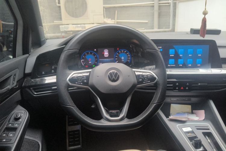 Used Volkswagen Golf 2023 280TSI DSG R-Line Lite Steering Wheel