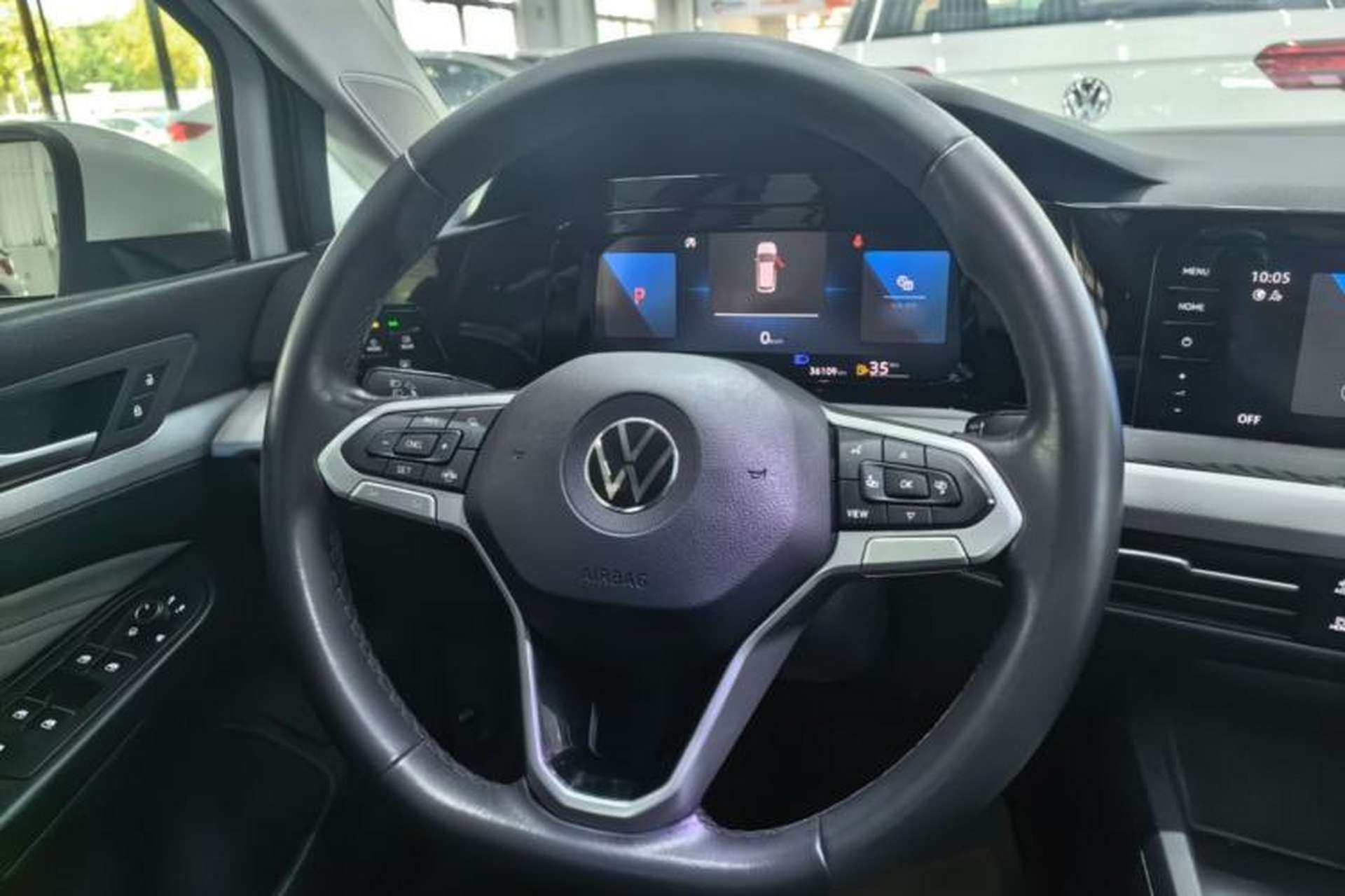 Used Volkswagen Golf 2023 Facelift 280TSI DSG Pro Steering Wheel