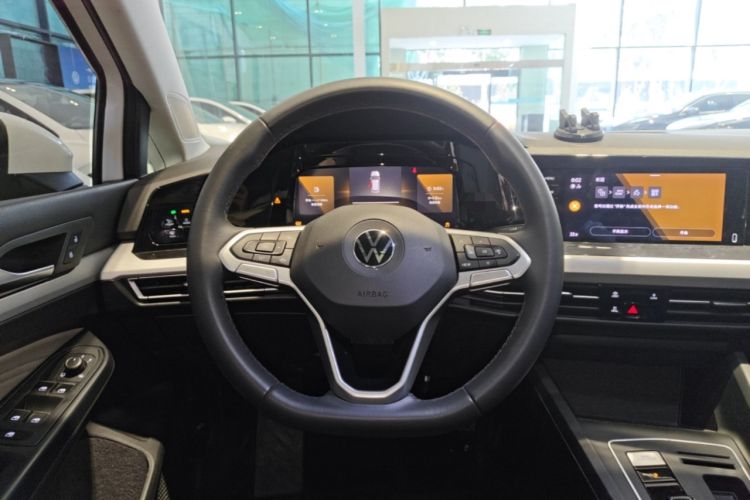 Used Volkswagen Golf 2023 Facelift 280TSI DSG Pro Steering Wheel