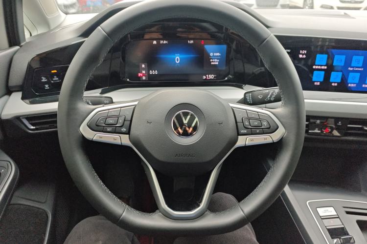 Used Volkswagen Golf 2023 Facelift 280TSI DSG Pro Steering Wheel