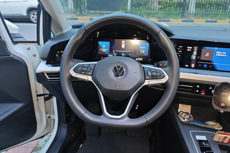 Used Volkswagen Golf 2023 280TSI DSG Pro Steering Wheel