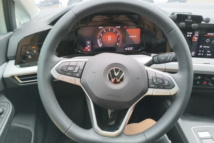 Used Volkswagen Golf 2023 Facelift 280TSI DSG Pro Steering Wheel