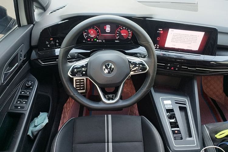 Used Volkswagen Golf 2023 Facelift 280TSI DSG R-Line Lite Steering Wheel