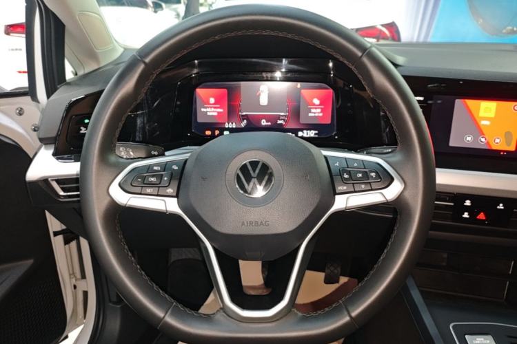 Used Volkswagen Golf 2023 Facelift 280TSI DSG Pro Steering Wheel