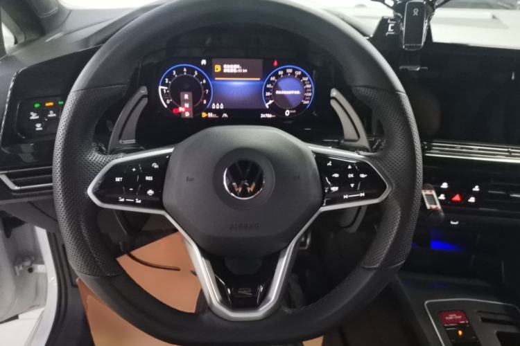 Used Volkswagen Golf 2023 Facelift 280TSI DSG R-Line Lite Steering Wheel