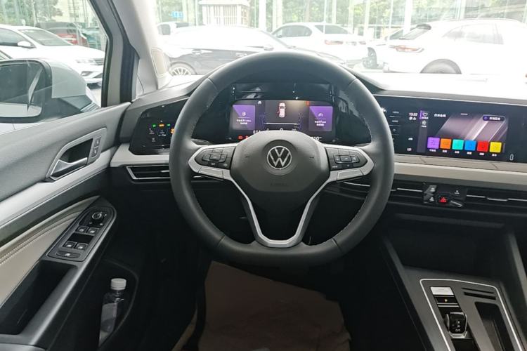 Used Volkswagen Golf 2023 Facelift 280TSI DSG Pro Steering Wheel