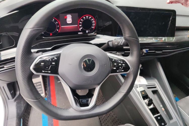 Used Volkswagen Golf 2023 280TSI DSG R-Line Lite Steering Wheel