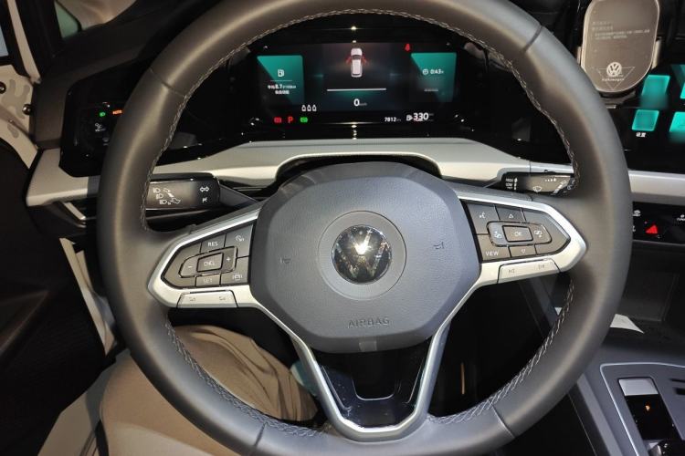 Used Volkswagen Golf 2023 Facelift 280TSI DSG Pro Steering Wheel