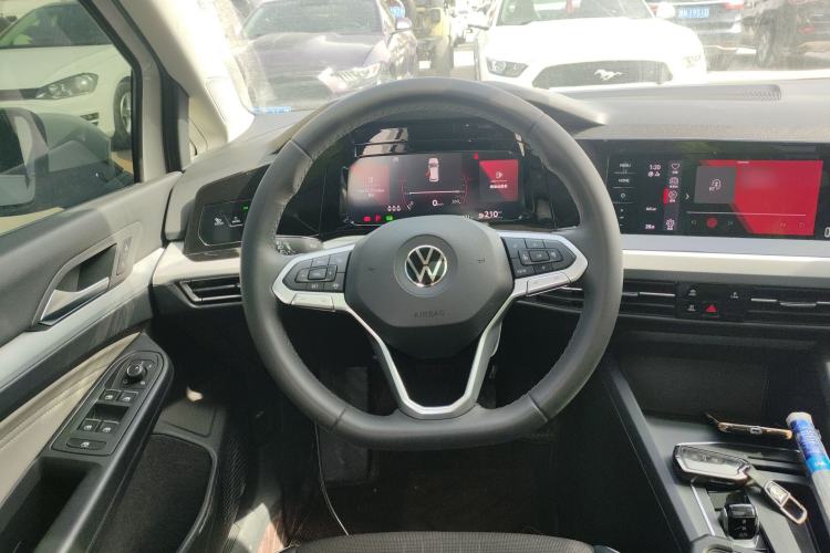Used Volkswagen Golf 2023 Facelift 280TSI DSG Pro Steering Wheel