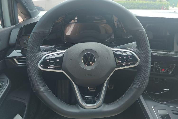 Used Volkswagen Golf 2023 Facelift 280TSI DSG R-Line Lite Steering Wheel