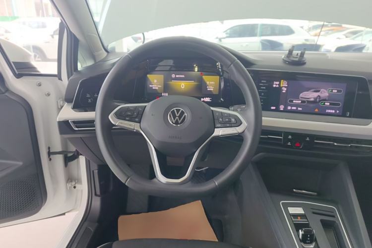 Used Volkswagen Golf 2023 Facelift 280TSI DSG Pro Steering Wheel