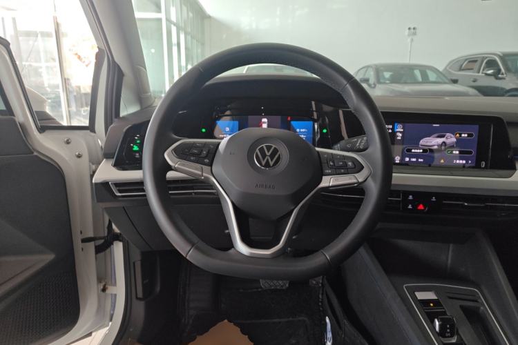 Used Volkswagen Golf 2023 280TSI DSG Pro Steering Wheel