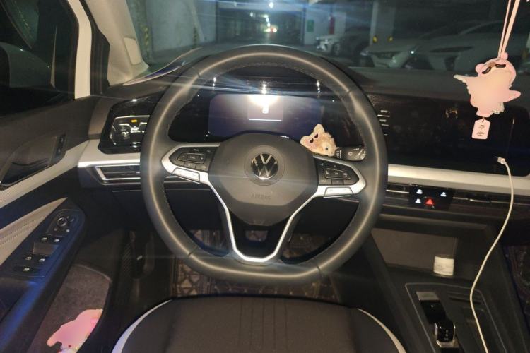 Used Volkswagen Golf 2023 280TSI DSG Pro Steering Wheel