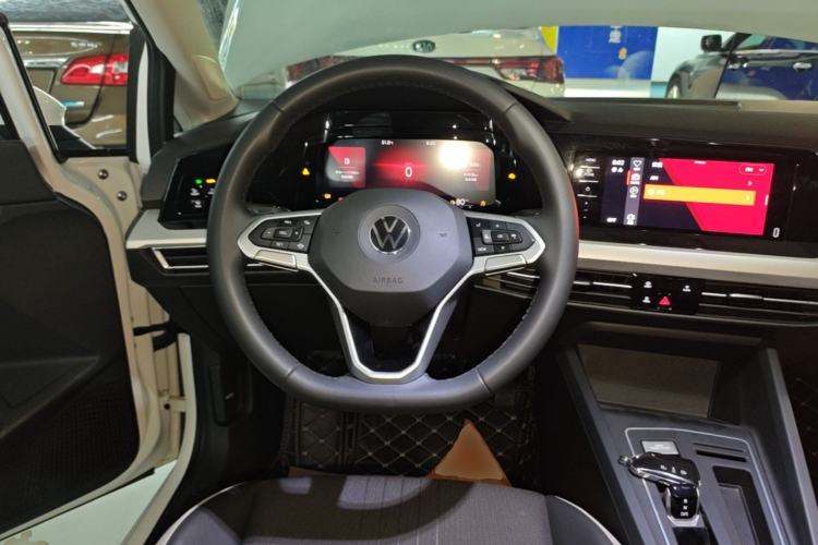 Used Volkswagen Golf 2023 200TSI DSG Pro Steering Wheel