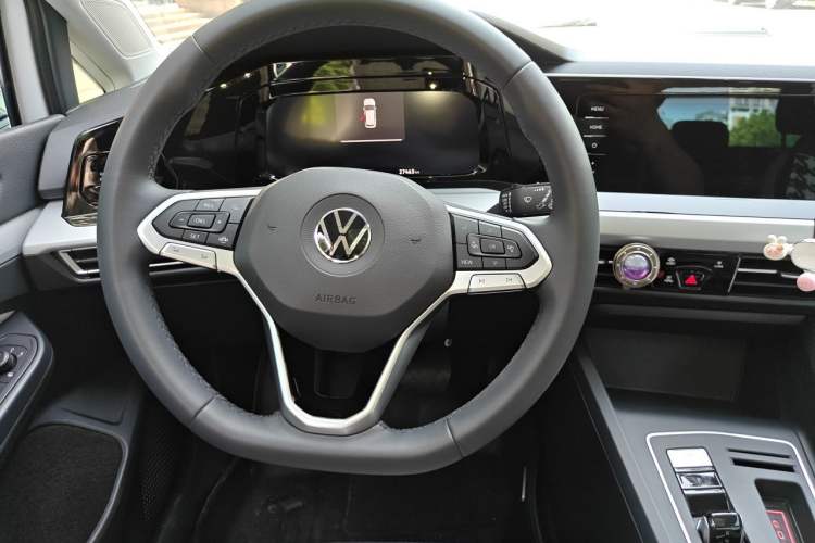 Used Volkswagen Golf 2023 280TSI DSG Pro Steering Wheel