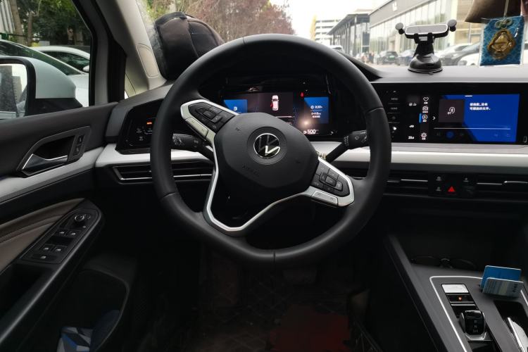 Used Volkswagen Golf 2023 Facelift 280TSI DSG Pro Steering Wheel