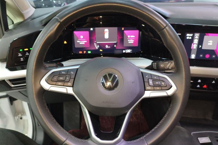 Used Volkswagen Golf 2023 280TSI DSG Pro Steering Wheel