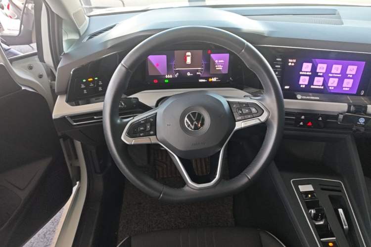 Used Volkswagen Golf 2023 280TSI DSG Pro Steering Wheel