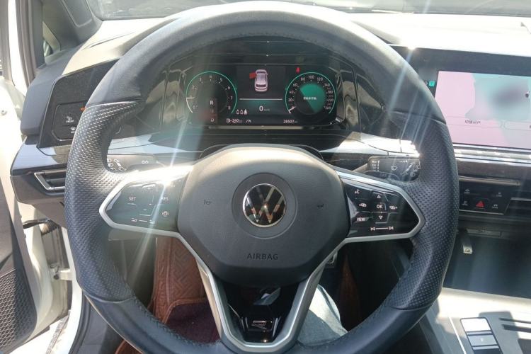 Used Volkswagen Golf 2023 Facelift 280TSI DSG R-Line Lite Steering Wheel