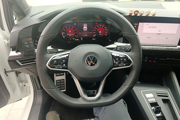 Used Volkswagen Golf 2023 Facelift 280TSI DSG R-Line Lite Steering Wheel