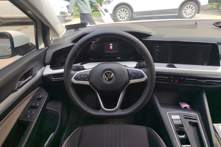 Used Volkswagen Golf 2023 Facelift 280TSI DSG Pro Steering Wheel