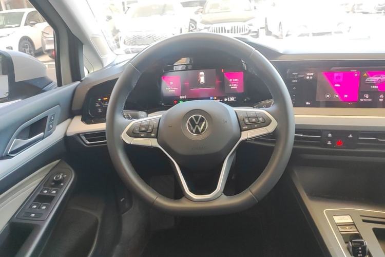 Used Volkswagen Golf 2023 280TSI DSG Pro Steering Wheel
