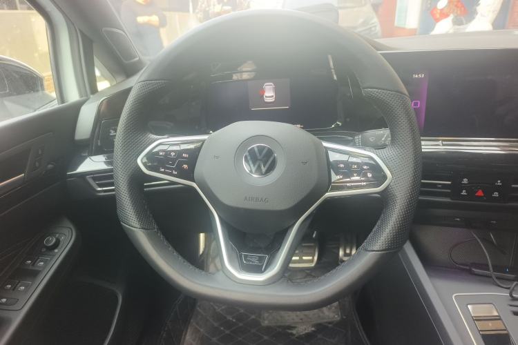 Used Volkswagen Golf 2023 Facelift 280TSI DSG R-Line Steering Wheel